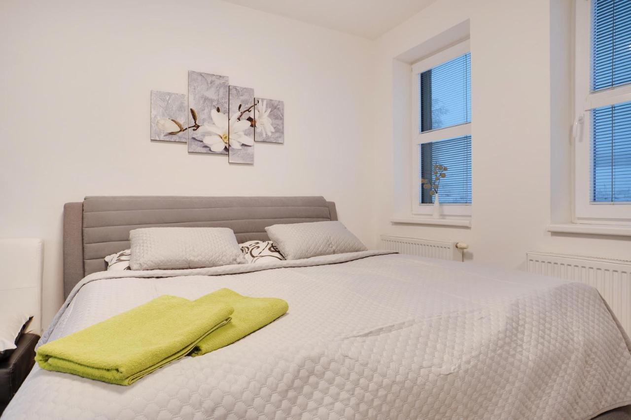 Apartman Alfa Klinovec Loučná pod Klínovcem Esterno foto